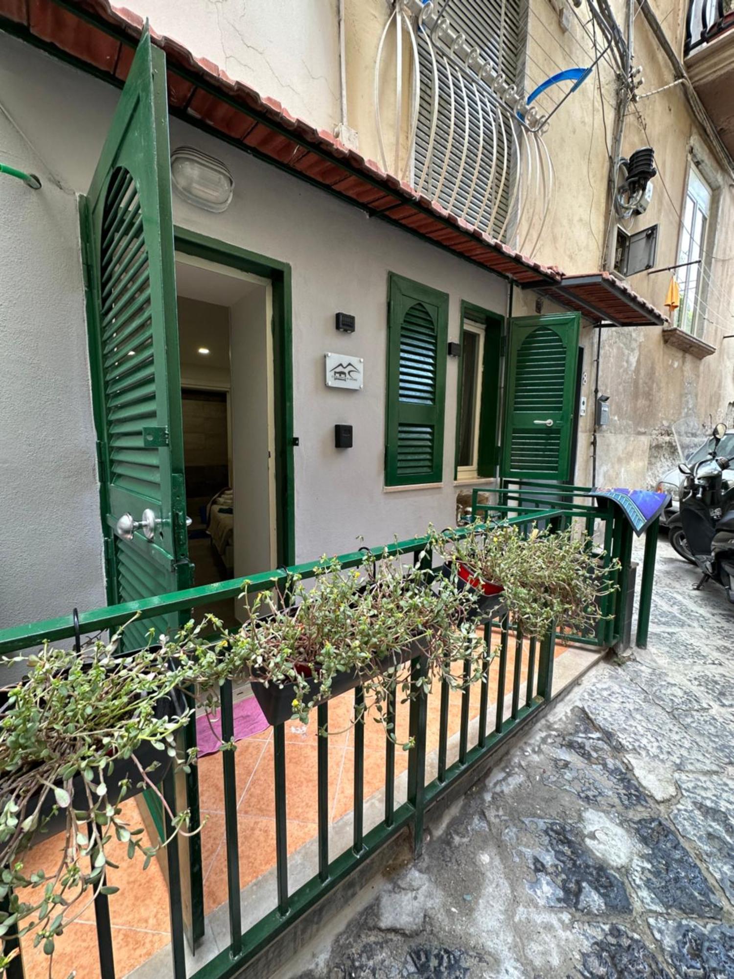 Carlotta'S Home 18 Naples Extérieur photo